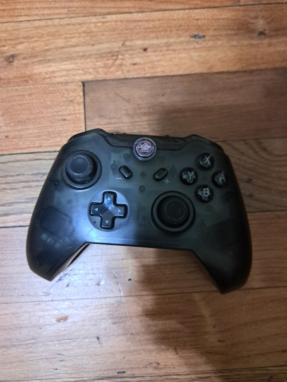 -style Wireless Controller in Translucent Black